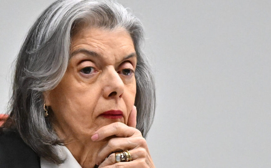 Cármen Lúcia diz que liberdade de imprensa “não está em questão” no Brasil