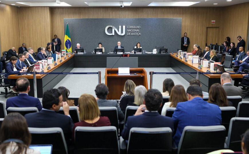 CNJ pune desembargadores do TRF4 por desrespeito a ordens do STF na Lava Jato
