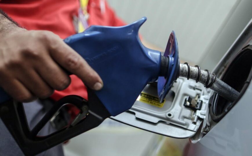 Governo Lula impõe 32% de etanol na gasolina a partir deste sábado