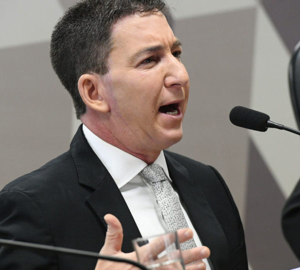 Greenwald diz que esquerda aplaude Moraes e lembra&hellip;