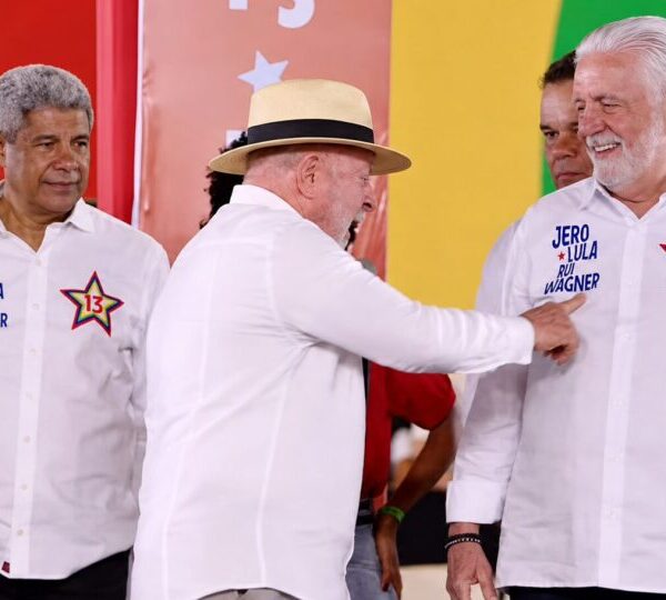 Lula pede votos para Jaques Wagner, investigado no&hellip;