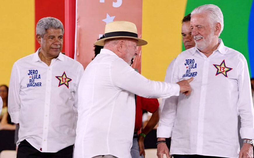 Lula pede votos para Jaques Wagner, investigado no caso Master, e critica “baixo nível” do Senado