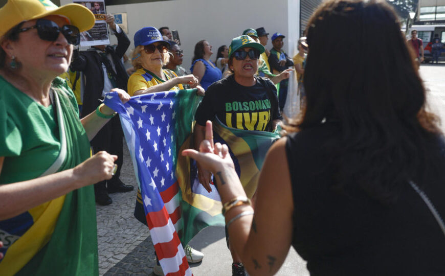 Protesto pelo fim da escala 6×1 termina em confusão entre direita e esquerda em SP