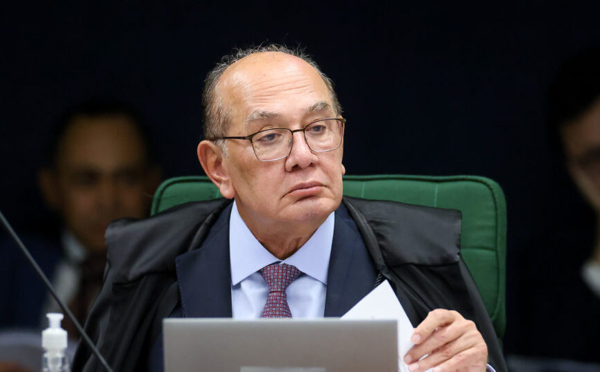 Polícia Federal identifica mensagens que ligam advogada a Gilmar Mendes