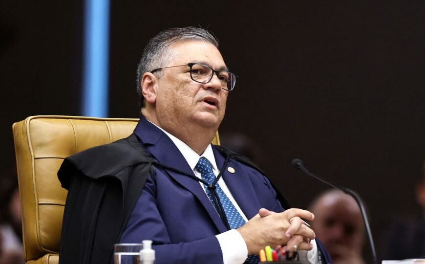 Dino pressiona Fachin por auditoria de precatórios e alerta para “captura do Judiciário”