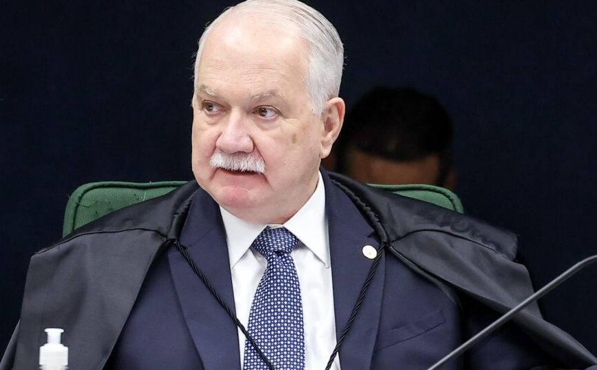 Fachin cita “grave lesão à ordem pública” ao travar investigações de Mendonça, Moraes e PGR