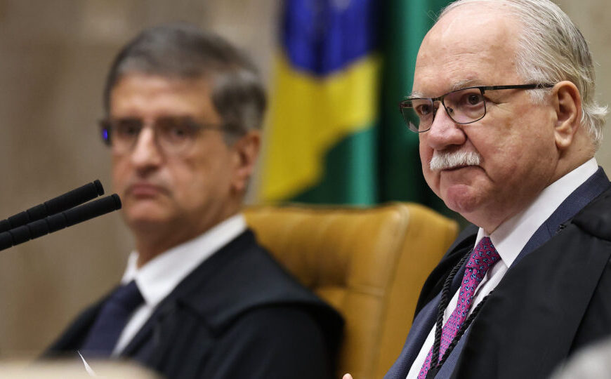 Pai de Vorcaro pede a Fachin que destrave processo e reveja prisão preventiva