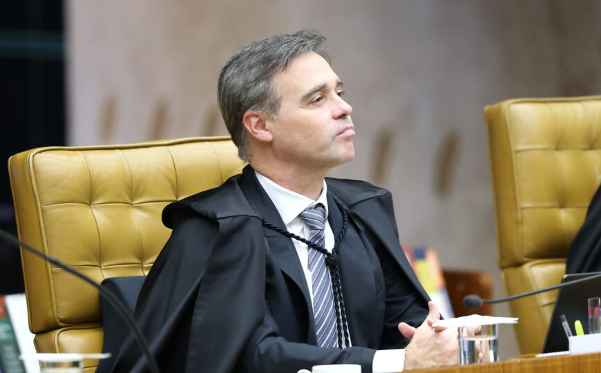 Mendonça nega acesso integral a celular de Vorcaro e rebate Zanin sobre igualdade no STF