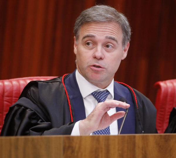 Mendonça será o relator de ação de Renan&hellip;