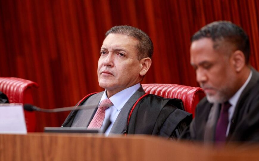 Nunes Marques reclama de interferência do STF no TSE e cobra freio a Fachin