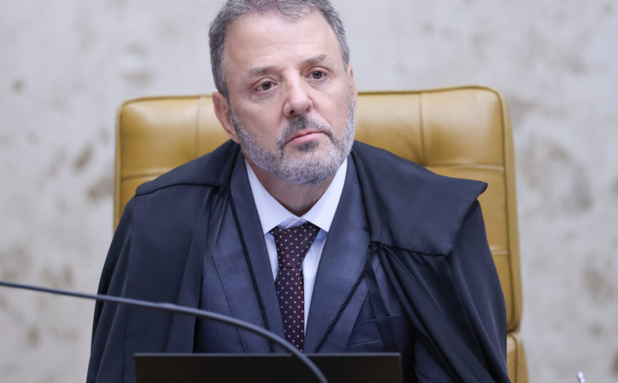 PGR cobra Fachin sobre pedido da PF para acessar dados de pessoas com foro no caso Master