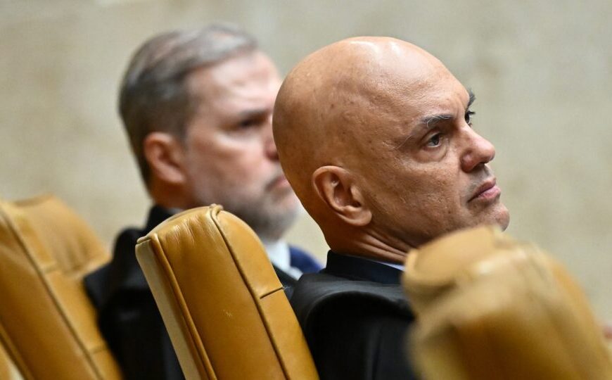 Advogado de Trump pede processo de impeachment após voto de Moraes para tornar Eustáquio réu