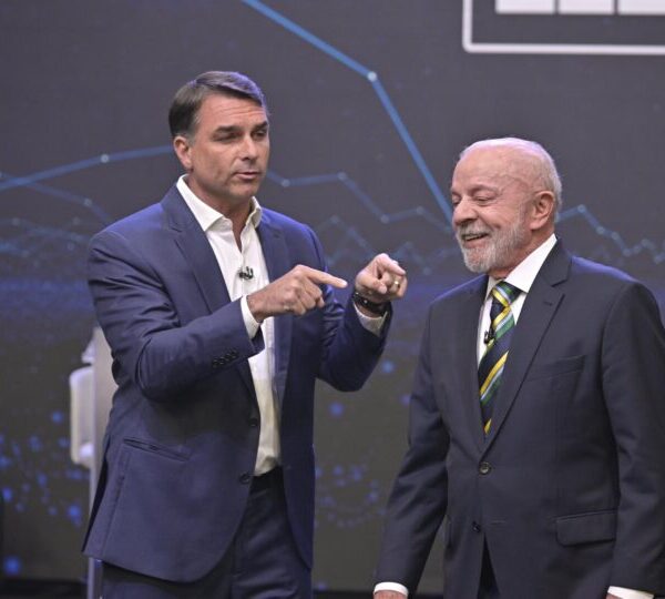 Em debate, Flávio pergunta sobre Lulinha e Lula&hellip;