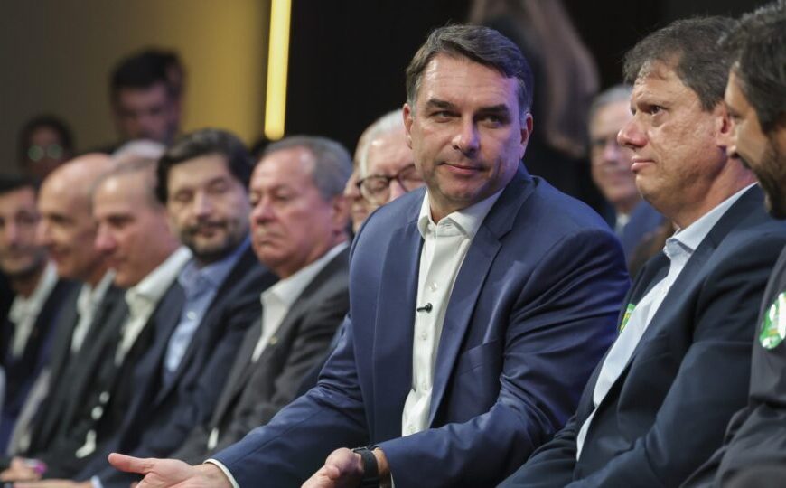 Flávio Bolsonaro quer mais Tarcísios e Danis e menos Haddads