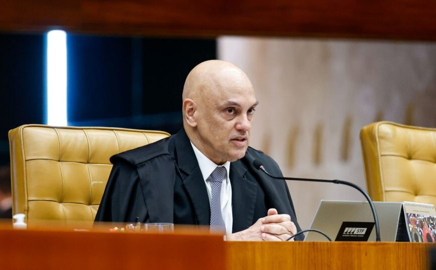 Moraes manda PF guardar “minuta do golpe” e destruir armas de Torres e PMs