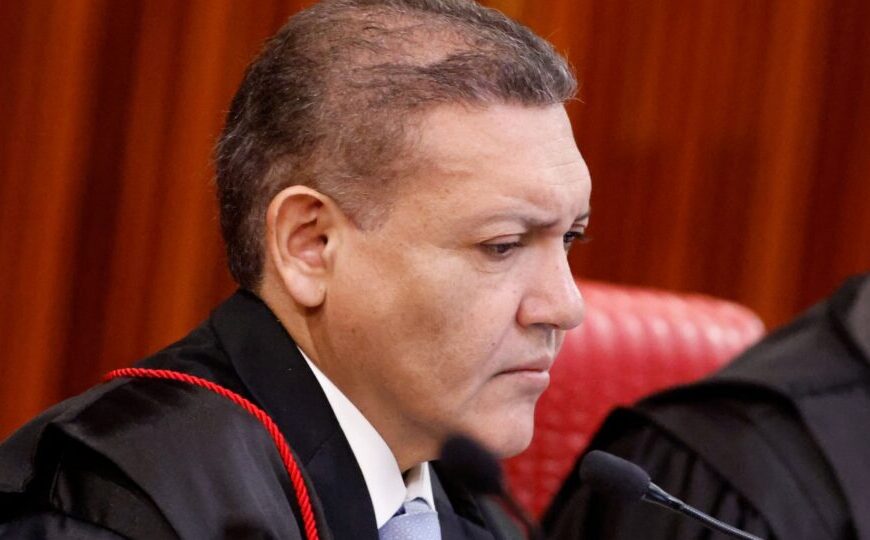 Nunes Marques autoriza reativação imediata do canal “Exército do Lula” no WhatsApp